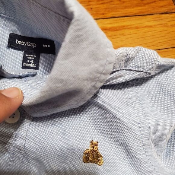 babyGap Chambray 1 Piece Dress Shirt w/Khaki Pants - Picture 2 of 3